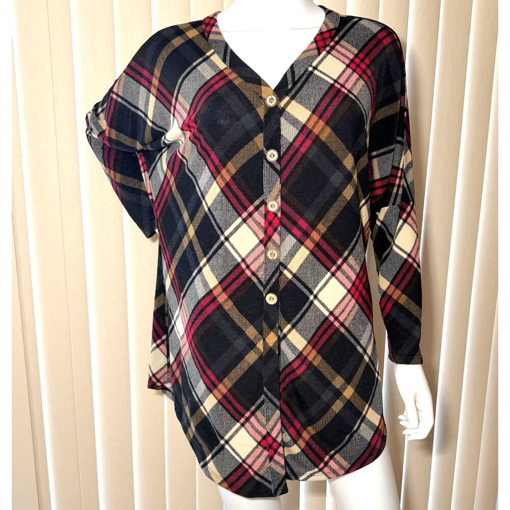 12PM by Mon Ami Juniors Plaid Cardigan Top 3/4 Dolman Sleeve Black Red